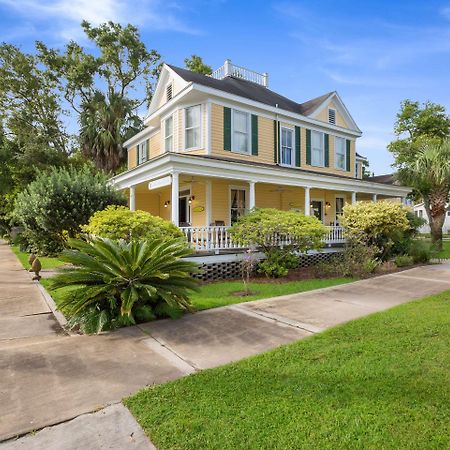 Coombs Inn & Suites Apalachicola Exterior photo